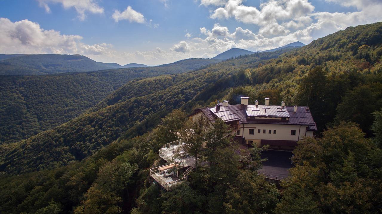 Family Hotel Balkanci Uzana Dış mekan fotoğraf