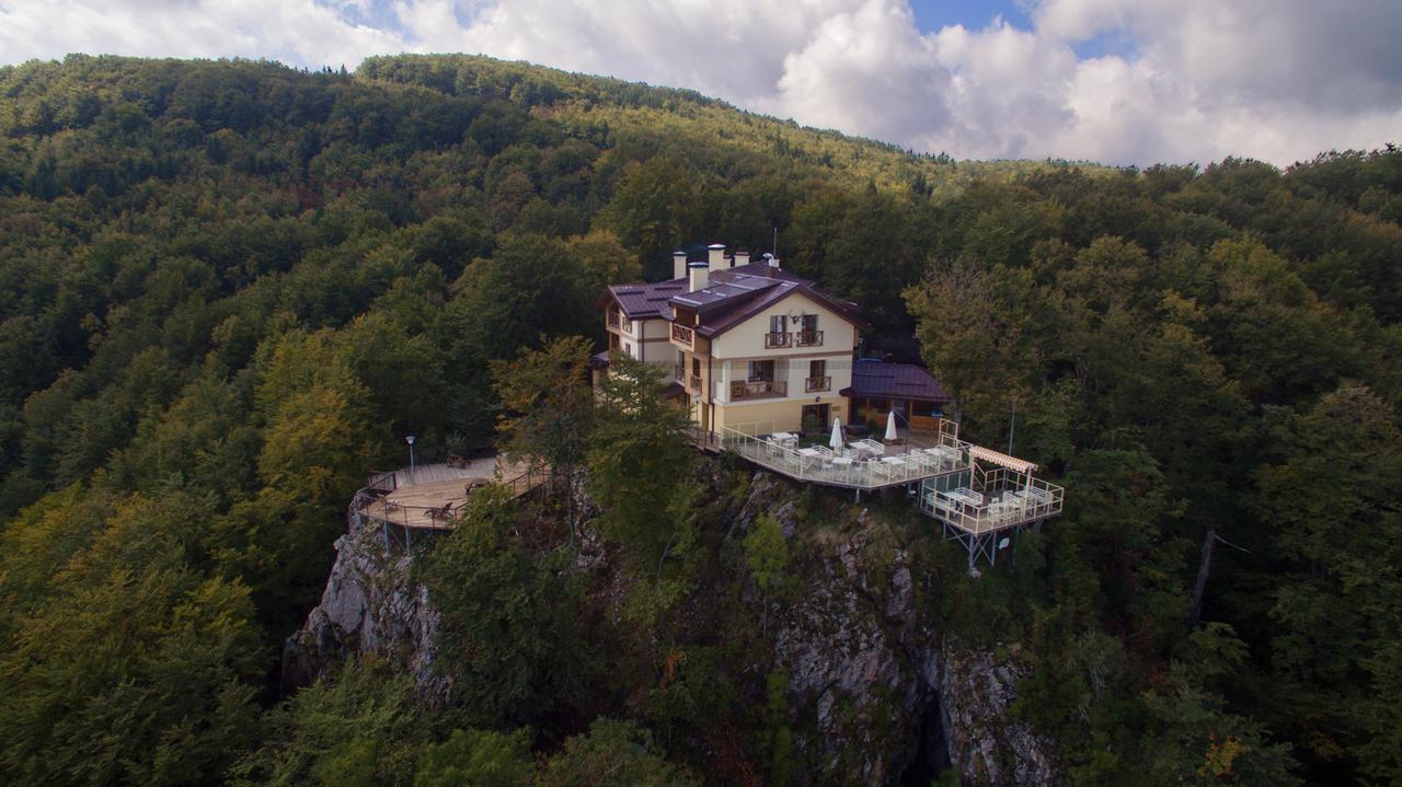 Family Hotel Balkanci Uzana Dış mekan fotoğraf
