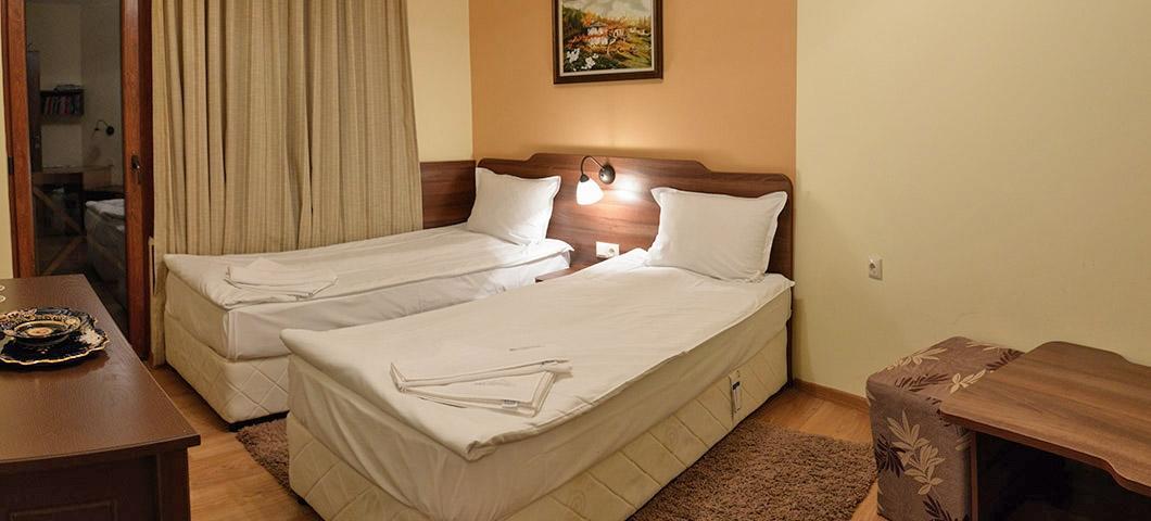 Family Hotel Balkanci Uzana Dış mekan fotoğraf